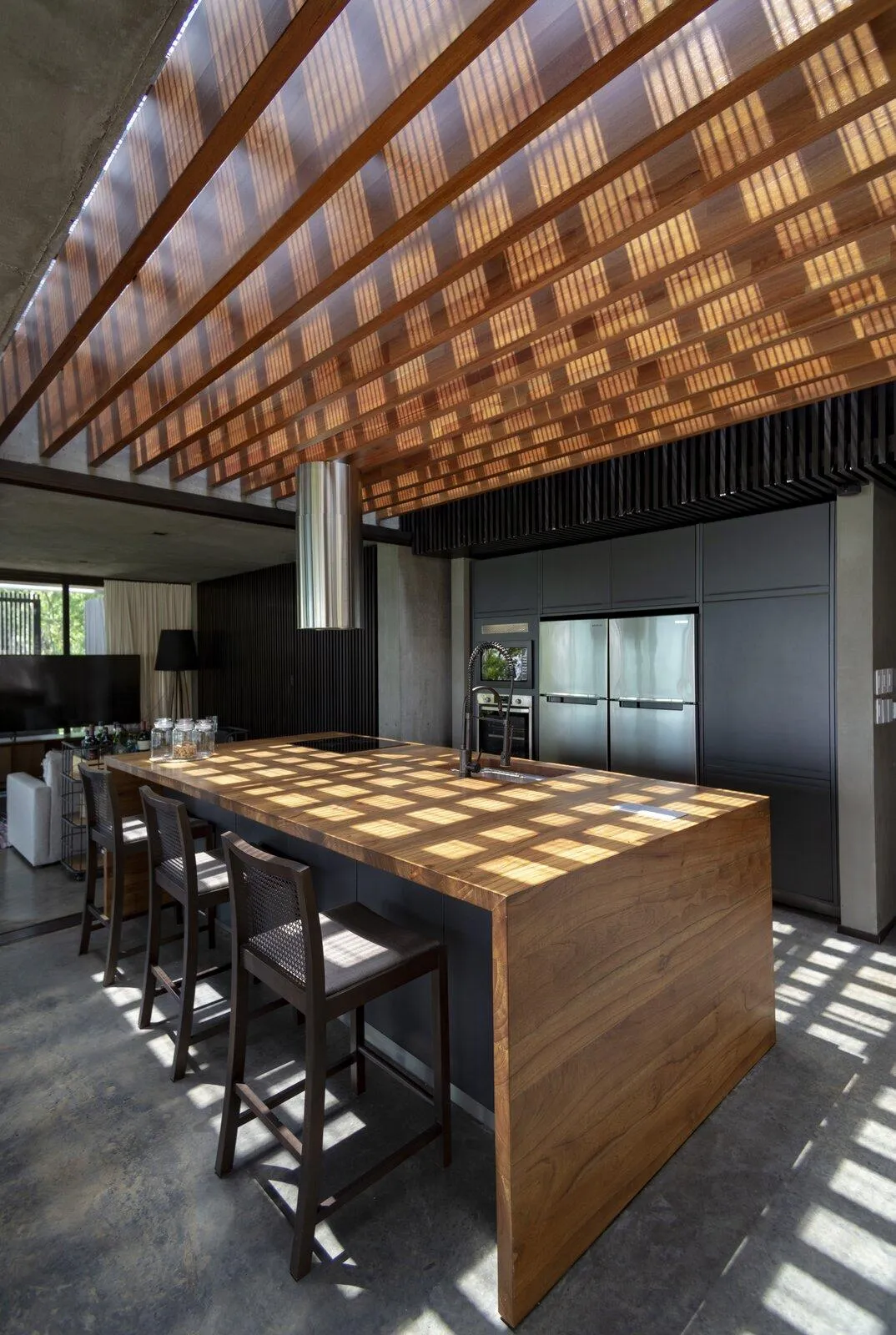 Дім з бетону та скла Дім з бетону та скла