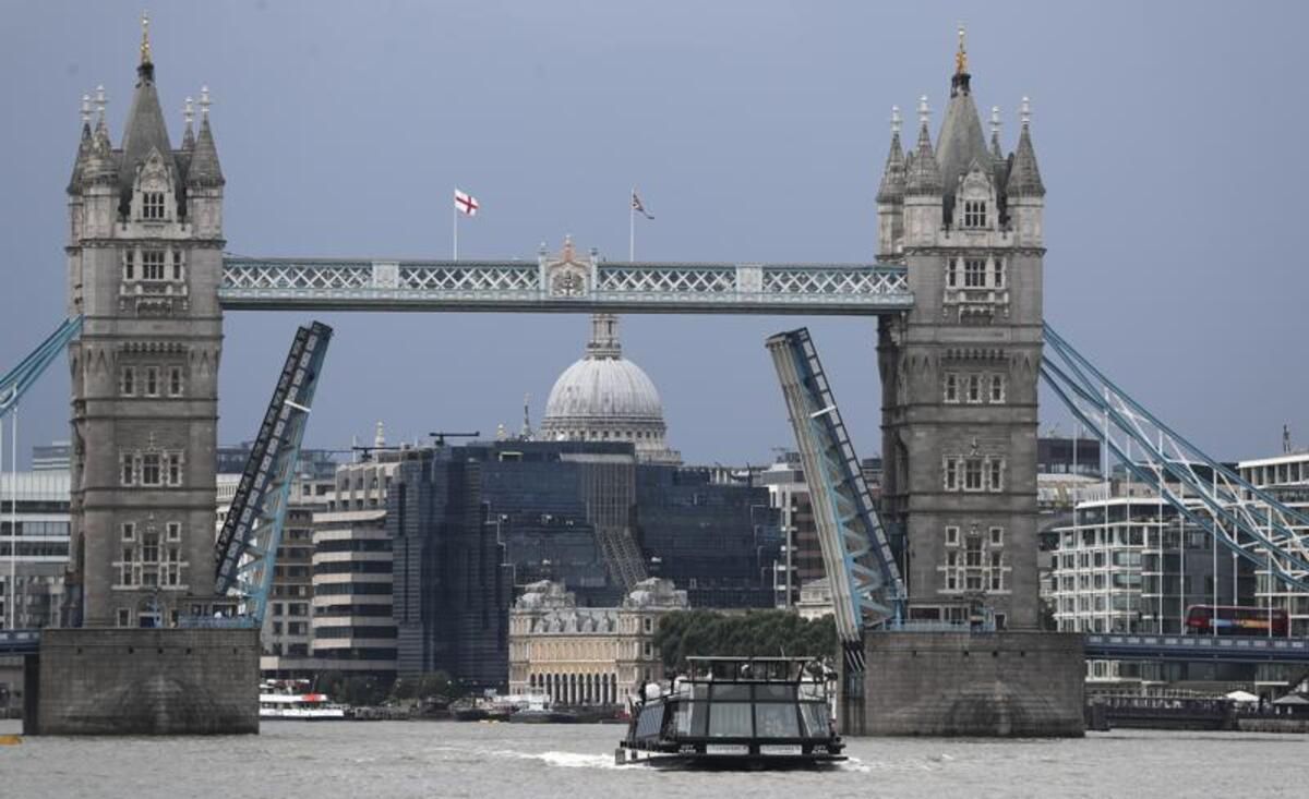 У Лондоні зламався Тауерський міст 9 серпня 2021: фото, відео