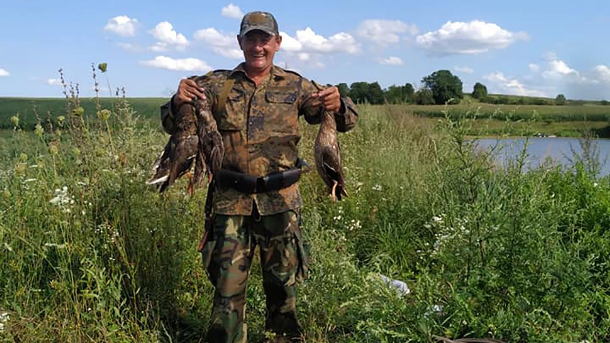 Депутат из Прикарпатья похвастался убитыми утками: фото, видео Депутат из Прикарпатья похвастался убитыми утками: фото, видео
