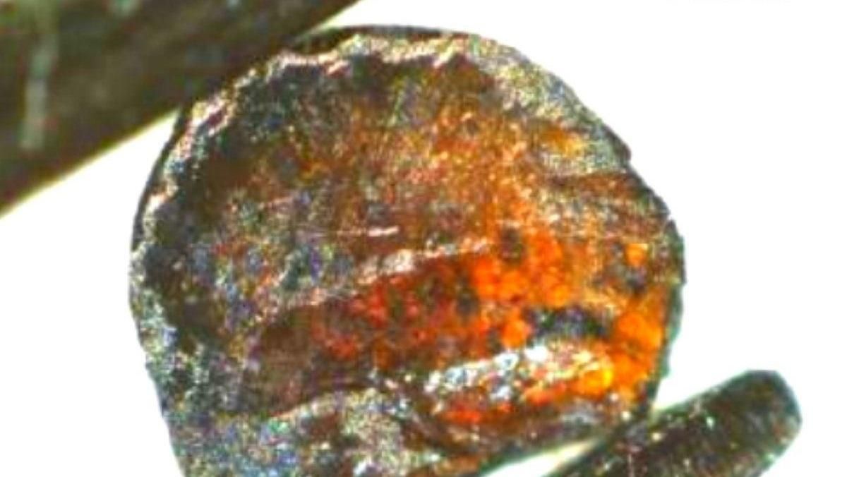 Створено скло міцніше за природній алмаз Створено скло міцніше за природній алмаз