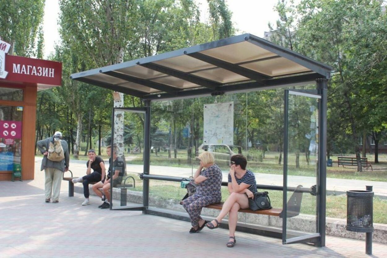 Перехожі не реагували: у Львові на зупинці чоловік напав на 23-річну дівчину Перехожі не реагували: у Львові на зупинці чоловік напав на 23-річну дівчину