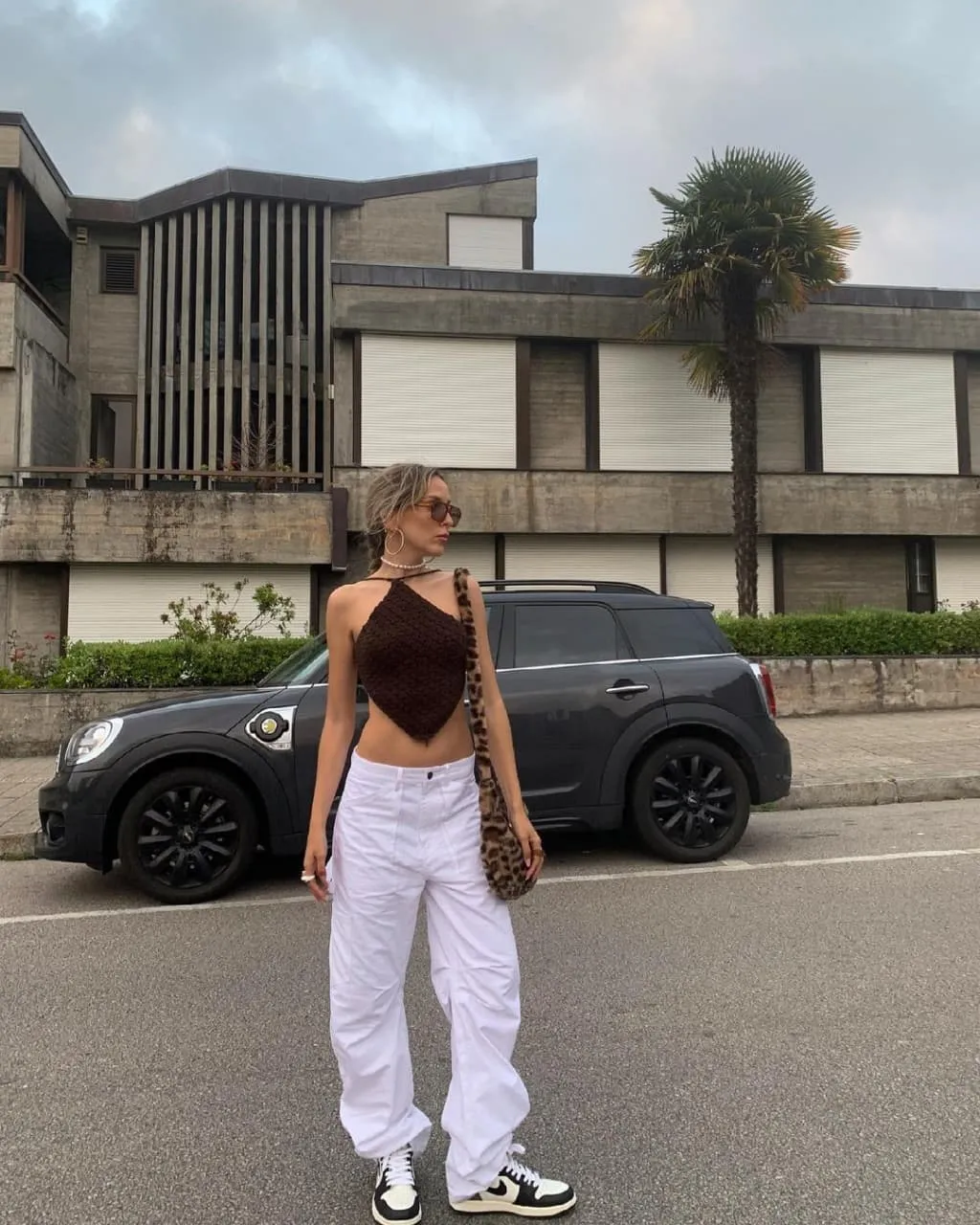 Модні образи з білими штанами Модні образи з білими штанами