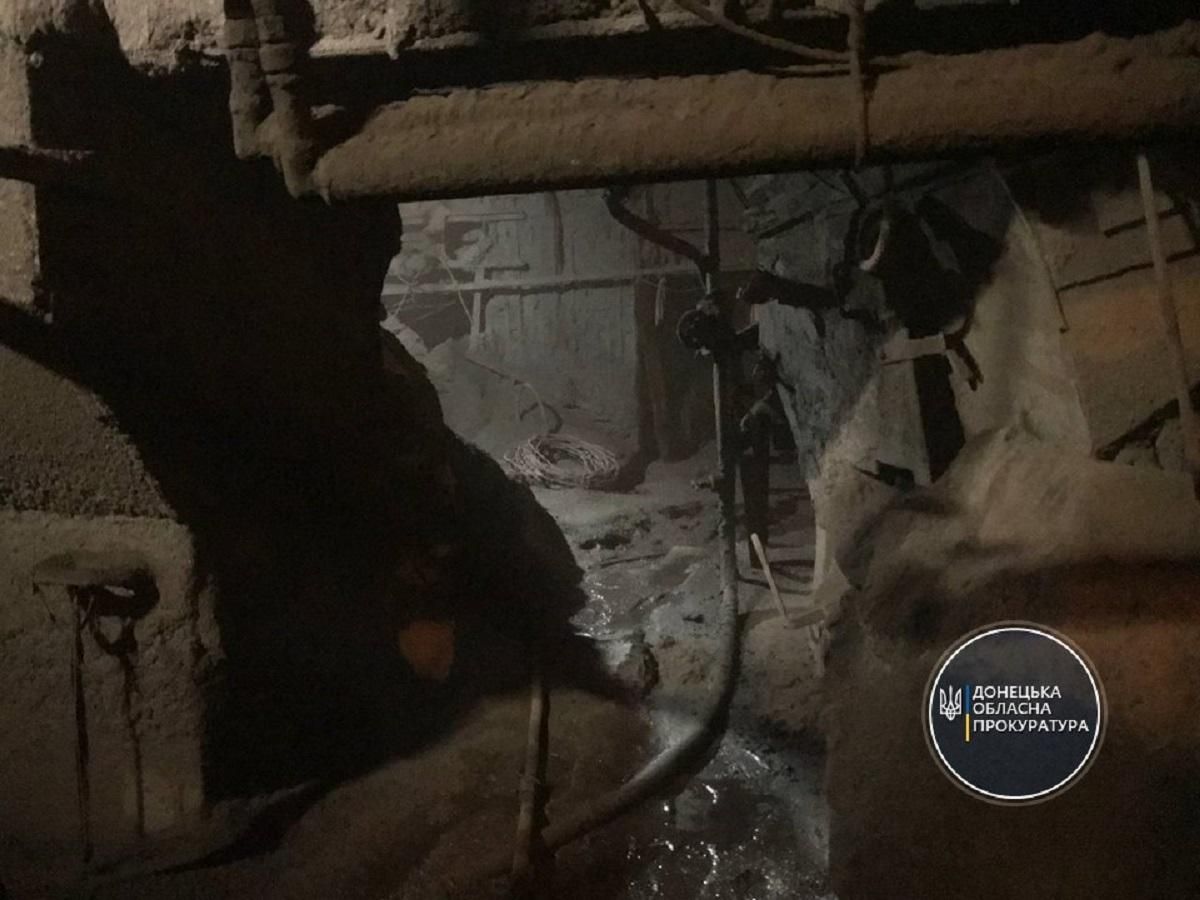 В Мариуполе произошел выброс горячей пыли: пострадали люди - видео В Мариуполе произошел выброс горячей пыли: пострадали люди - видео