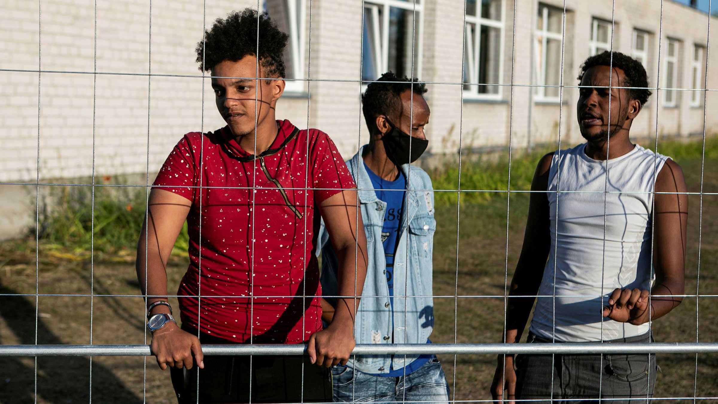 Гибридные беженцы из Минска: как Лукашенко шантажирует ЕС Гибридные беженцы из Минска: как Лукашенко шантажирует ЕС