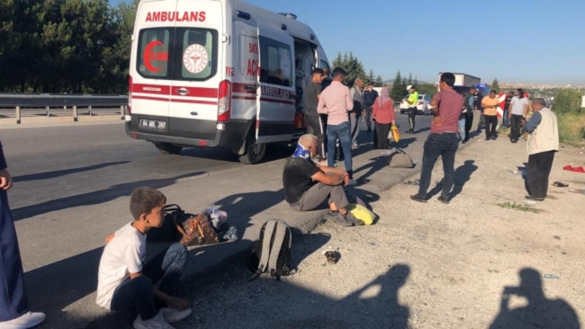 У ДТП в Туреччині постраждали понад 30 людей: відео
