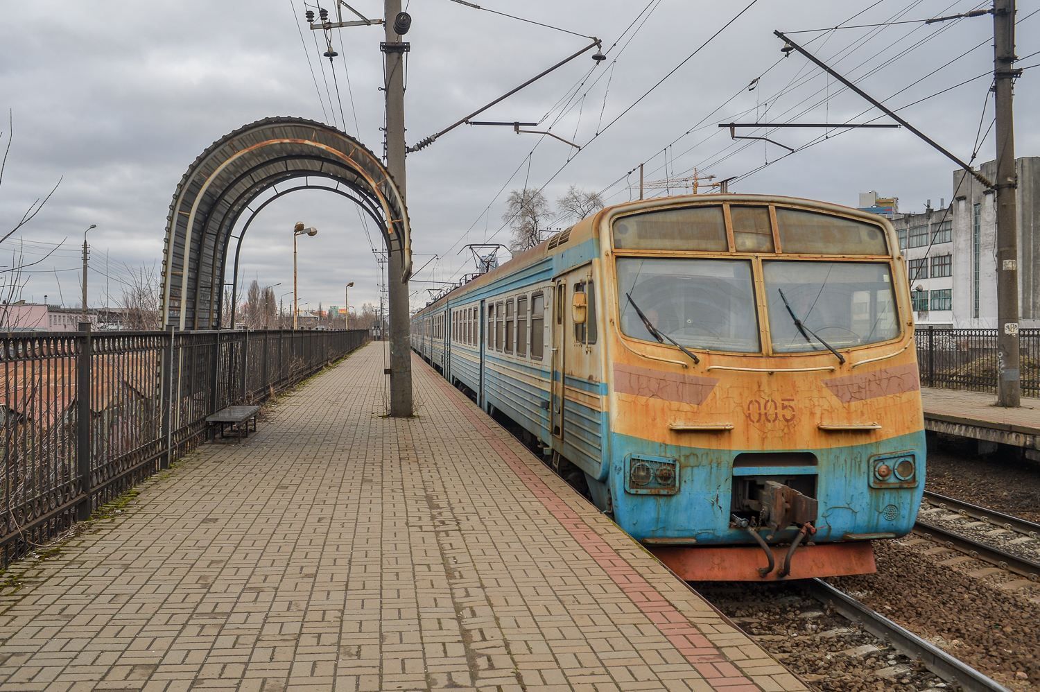 Частично остановят городскую электричку Киева: каких рейсов не будет