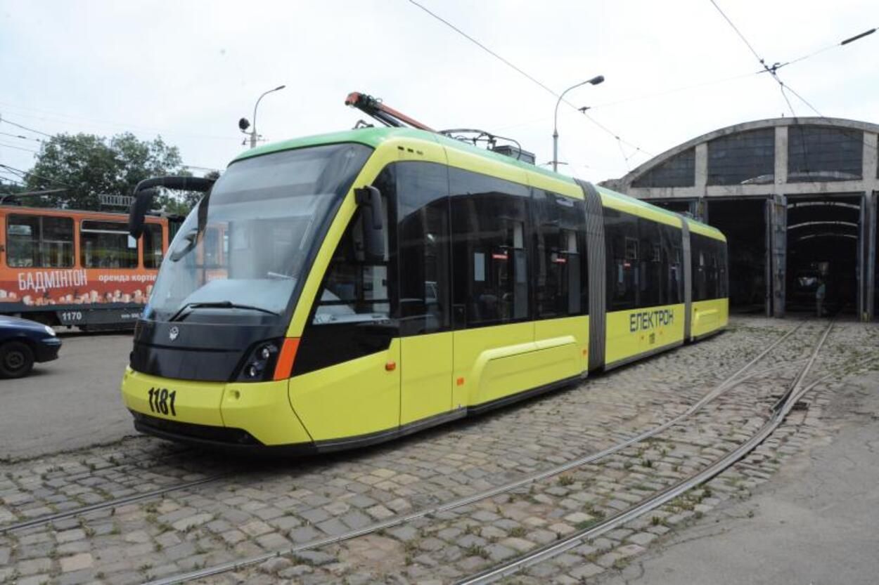 У Львові повністю відновили рух трамваїв та тролейбусів У Львові повністю відновили рух трамваїв та тролейбусів