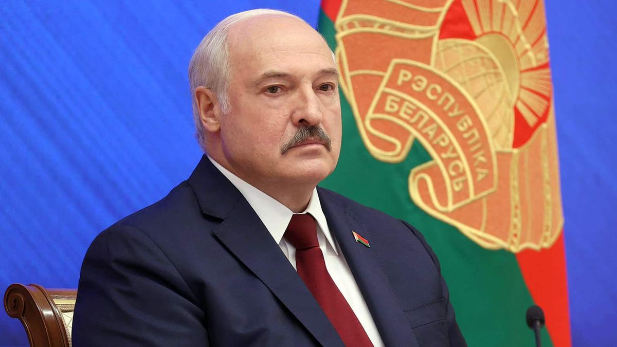 З Конституції Білорусі хочуть прибрати норму про нейтралітет 