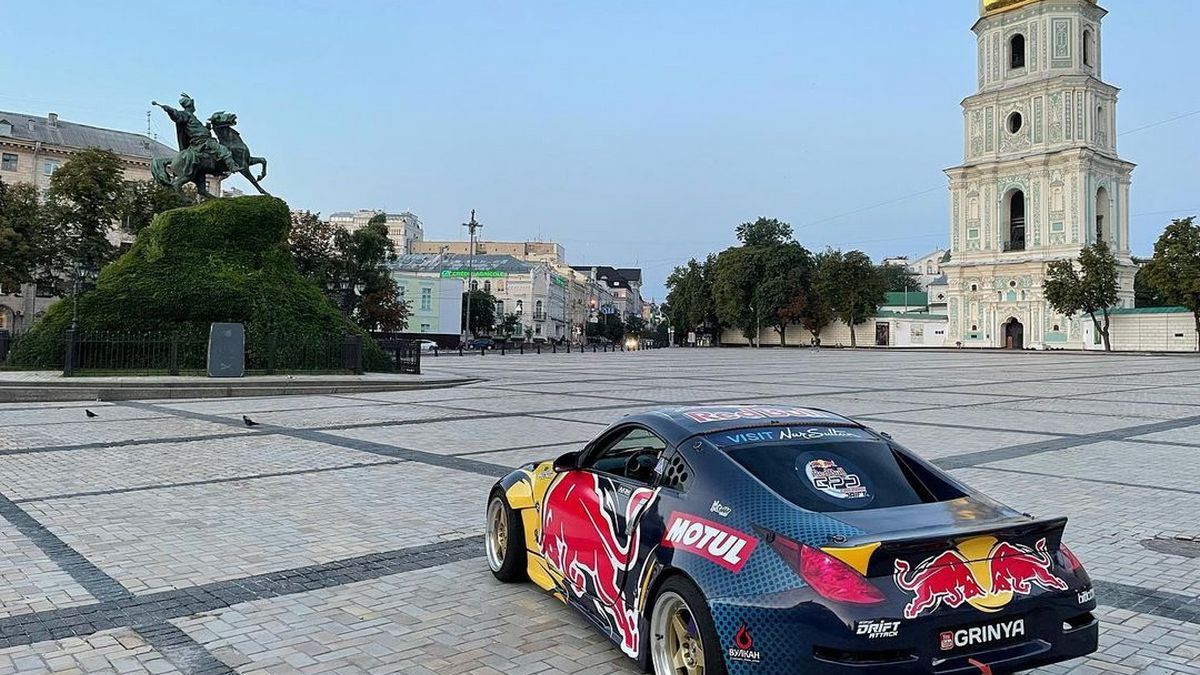 Дрифт на Софиевской площади: хотят конфисковать автомобили Дрифт на Софиевской площади: хотят конфисковать автомобили