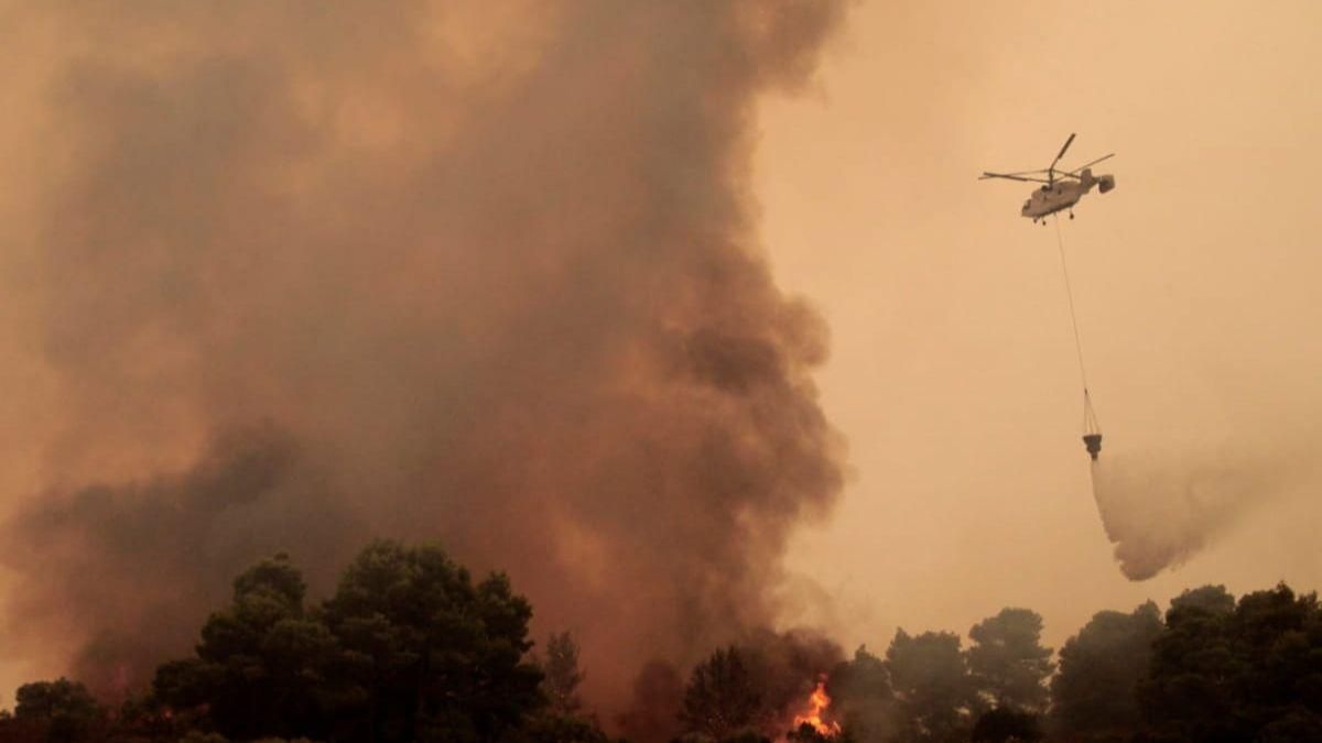 Мощные пожары в Греции: полиция задержала более 200 поджигателей лесов