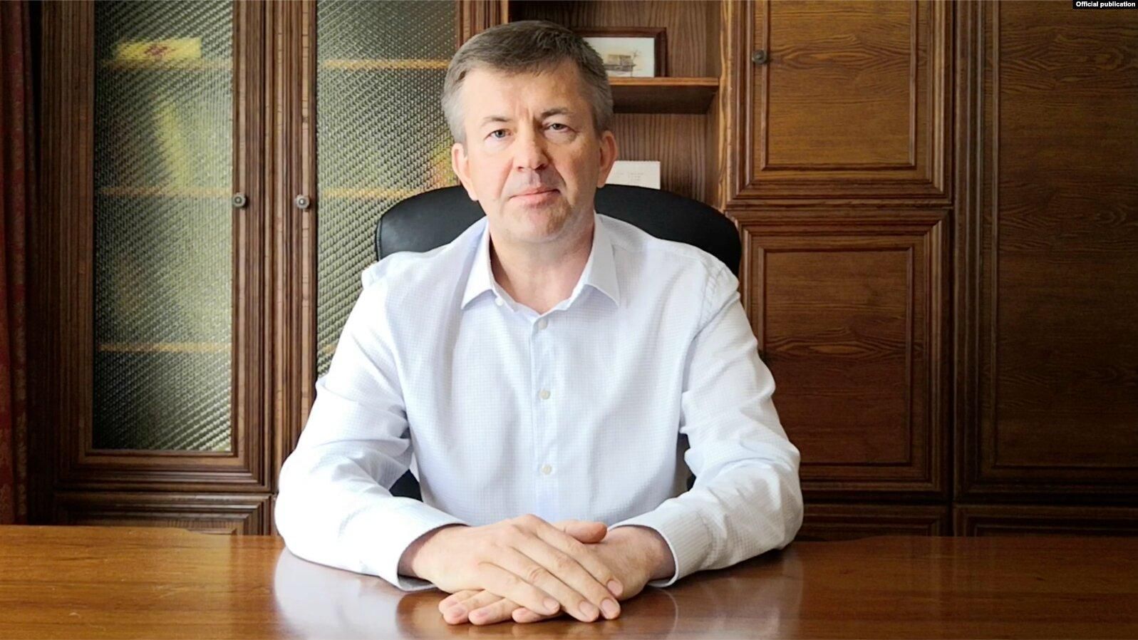 У Білорусі затримали колишнього посла, який критикував Лукашенка У Білорусі затримали колишнього посла, який критикував Лукашенка