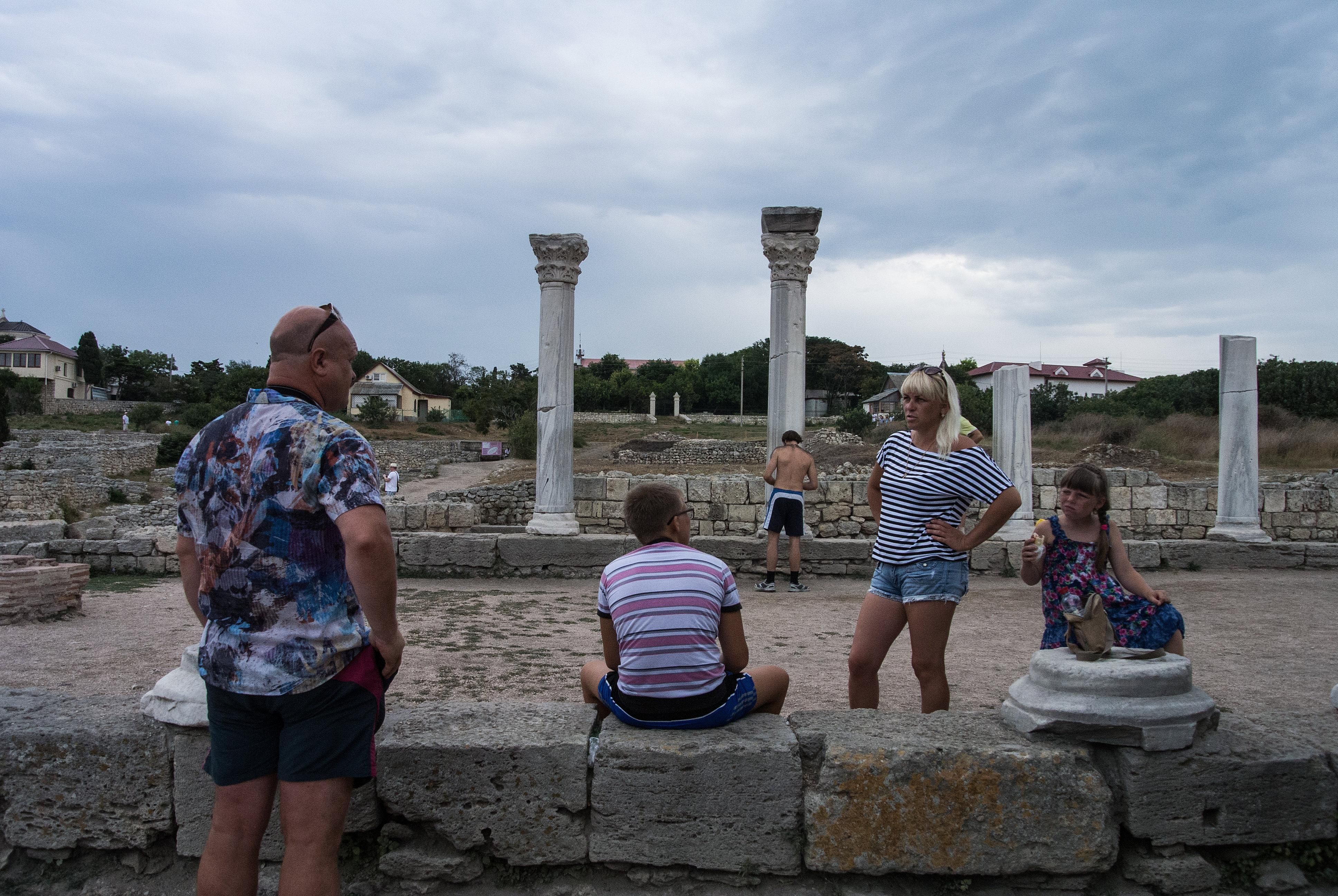 Украина сообщила Гаагу о культурных преступлениях России в Крыму Украина сообщила Гаагу о культурных преступлениях России в Крыму