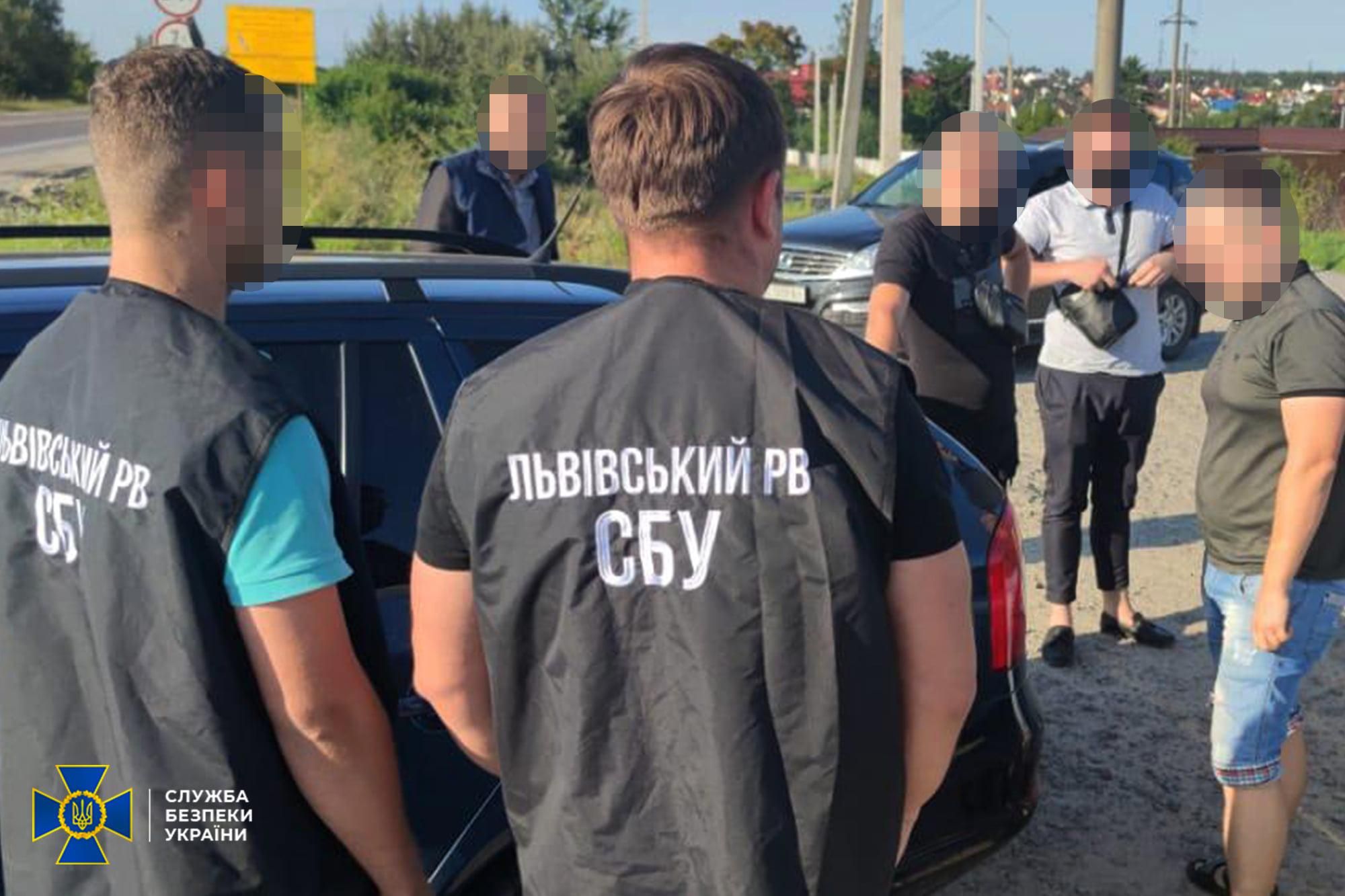 СБУ поймала на взятках 2 работников Львовгаза: фото СБУ поймала на взятках 2 работников Львовгаза: фото