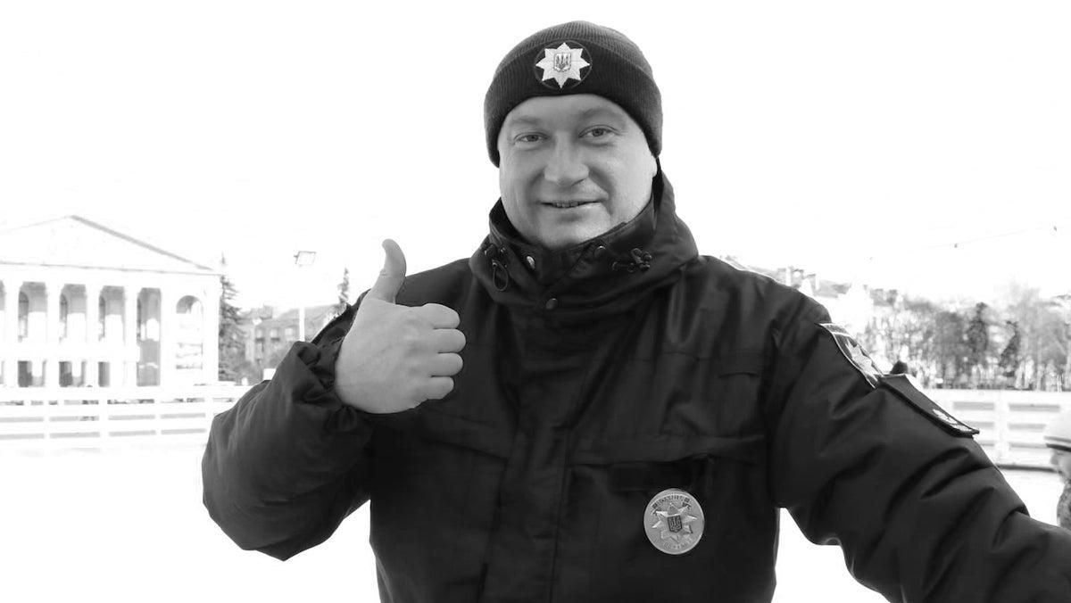 В Чернигове насмерть сбили полицейского на пешеходном переходе В Чернигове насмерть сбили полицейского на пешеходном переходе