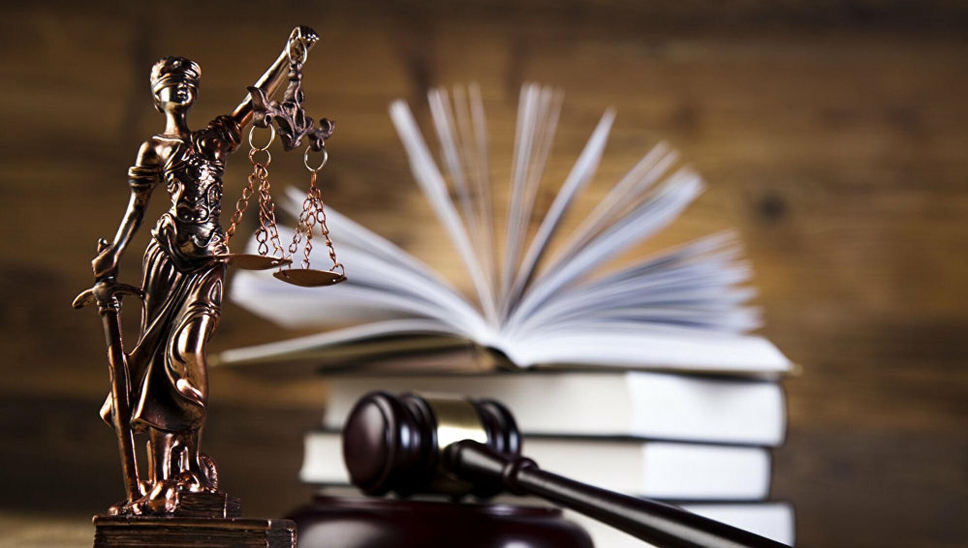 В Одессе мужчина составил завещание на судью, рассматривающую его дело В Одессе мужчина составил завещание на судью, рассматривающую его дело