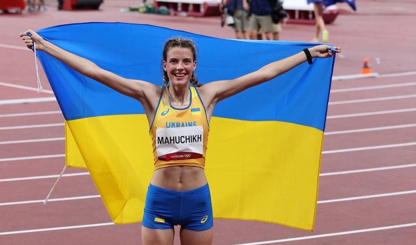 Обійми були наслідком емоцій, – у Міноборони провели бесіду з Магучіх Обійми були наслідком емоцій, – у Міноборони провели бесіду з Магучіх