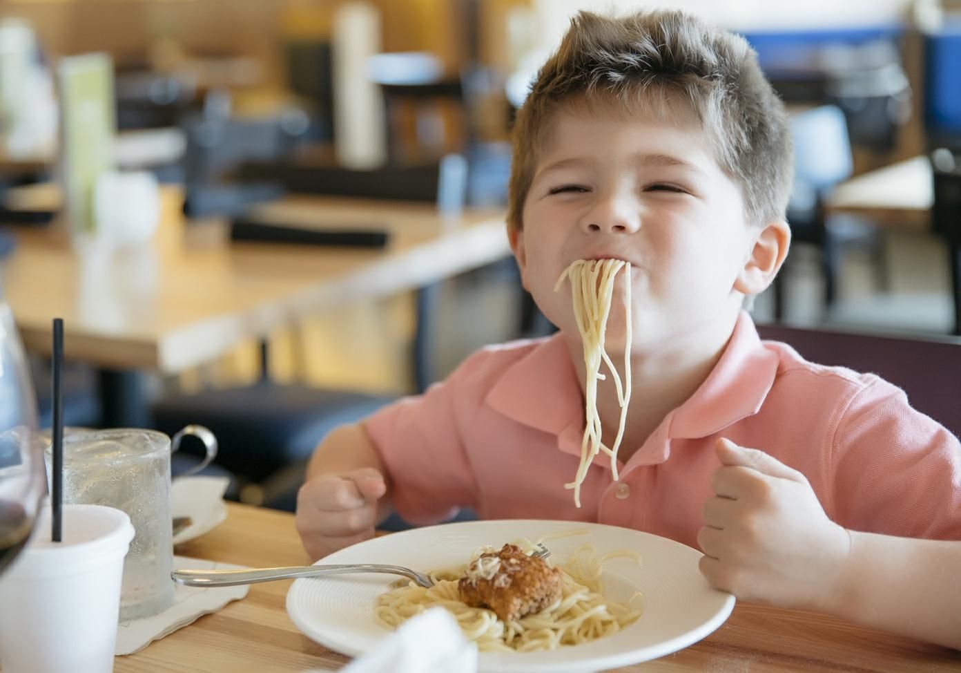 С 1 сентября 2021 в школах запускают новое школьное питание С 1 сентября 2021 в школах запускают новое школьное питание