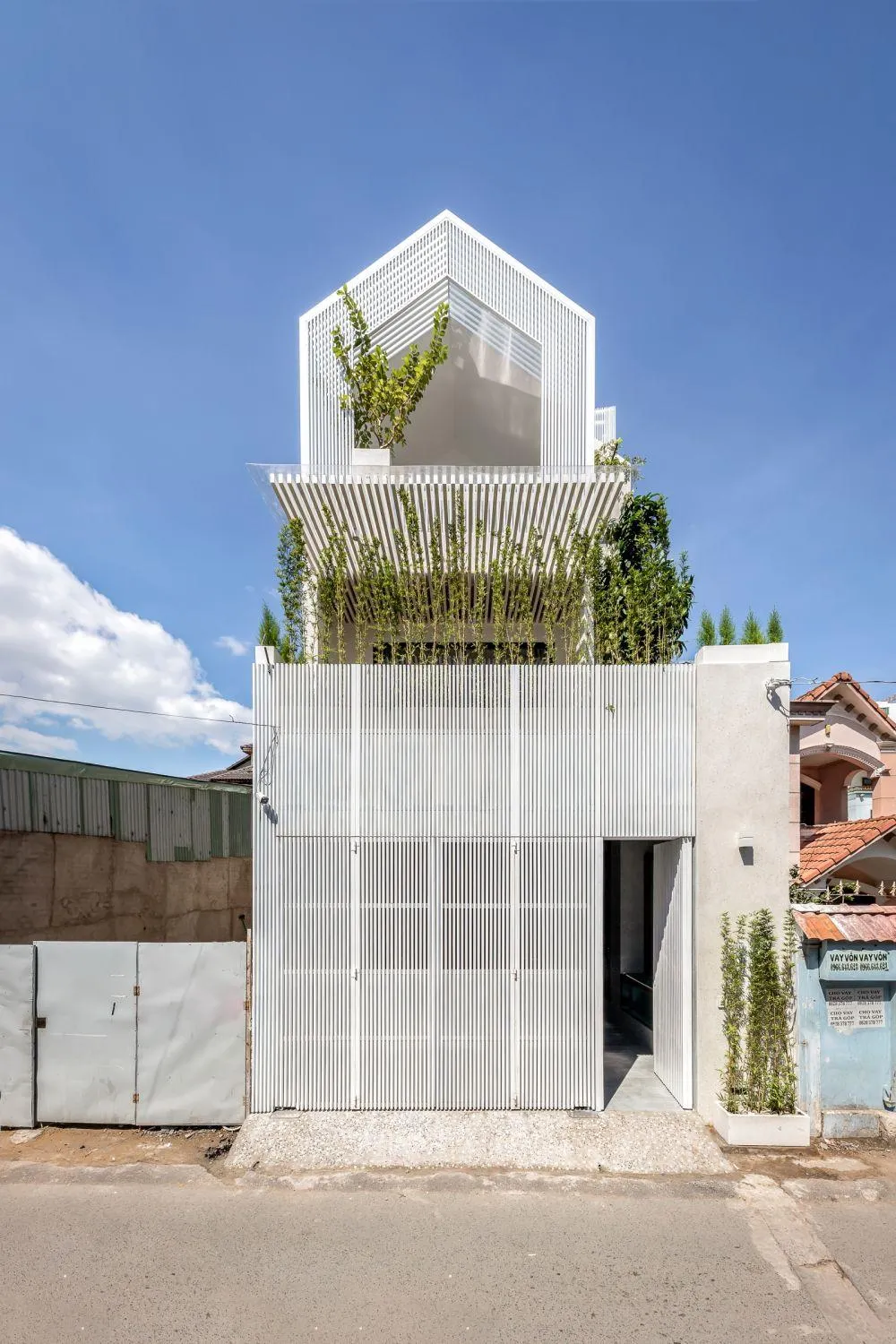 Бюджетна архітектура, яка створює особливий зв'язок людини з природою Бюджетна архітектура, яка створює особливий зв'язок людини з природою