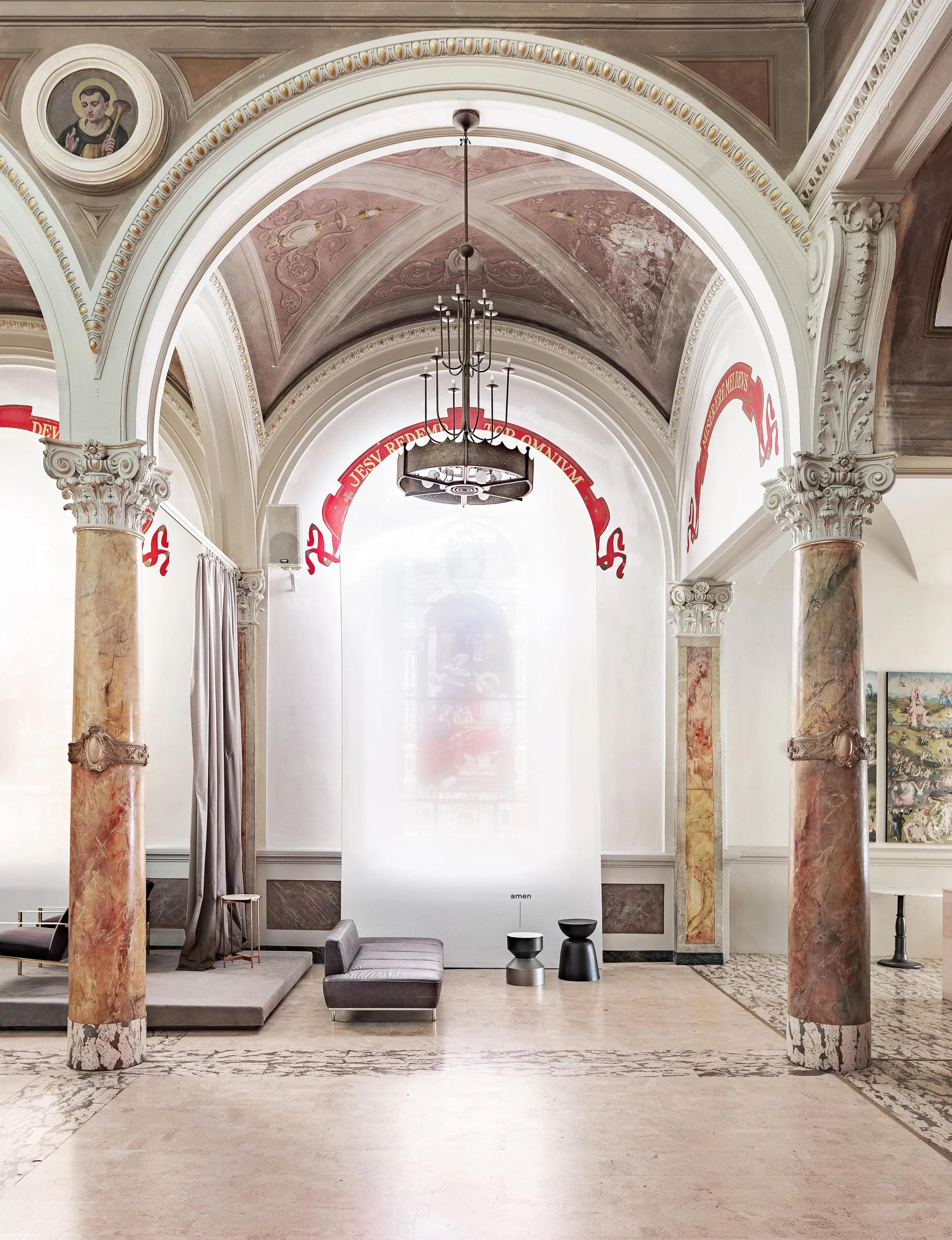 Українське архітектурне бюро перетворило каліфорнійську церкву на сучасний культурний центр Українське архітектурне бюро перетворило каліфорнійську церкву на сучасний культурний центр