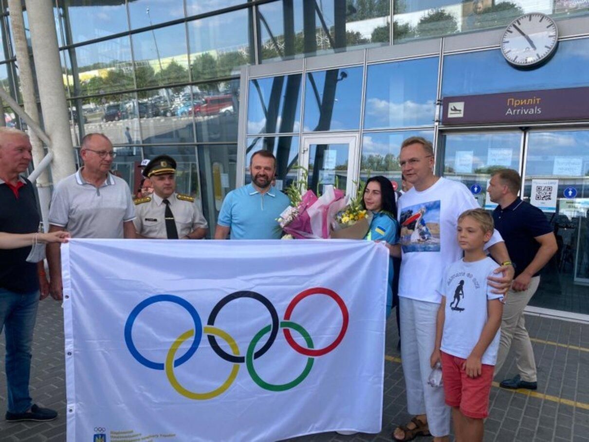 У Львові зустріли срібну призерку Олімпіади Олену Старікову: фото У Львові зустріли срібну призерку Олімпіади Олену Старікову: фото