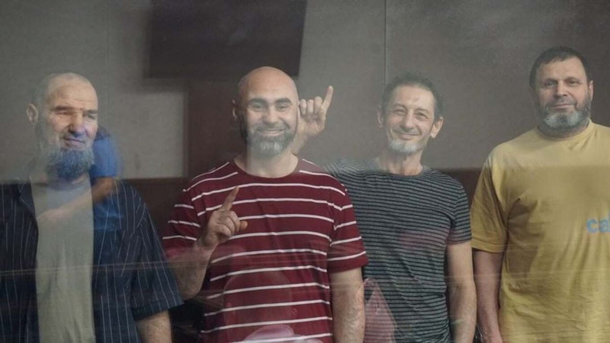 61 рік колонії суворого режиму на чотирьох: Росія оголосили вирок у "справі Хізб ут-Тахрір" - Новини росії - 24 Канал 61 рік колонії суворого режиму на чотирьох: Росія оголосили вирок у "справі Хізб ут-Тахрір" - Новини росії - 24 Канал