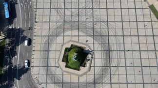 Дрифтер розповів, що Софійську площу спаплюжили на честь Дня Незалежності