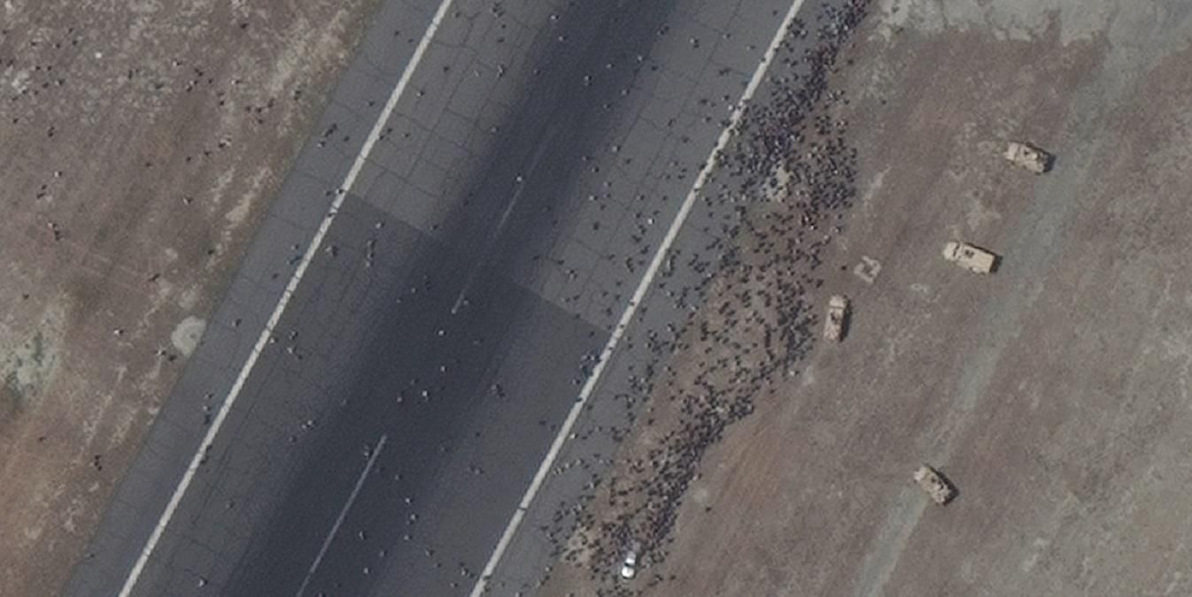 США возобновили эвакуацию из Кабула США возобновили эвакуацию из Кабула