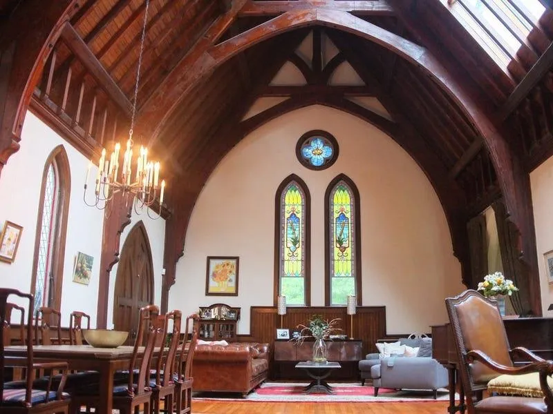 6 закинутих приміщень, які вдалося перетворити у затишні оселі 6 закинутих приміщень, які вдалося перетворити у затишні оселі