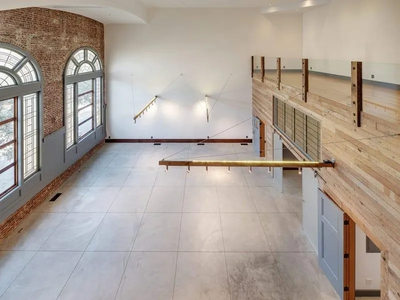 6 закинутих приміщень, які вдалося перетворити у затишні оселі 6 закинутих приміщень, які вдалося перетворити у затишні оселі