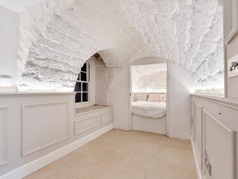 6 закинутих приміщень, які вдалося перетворити у затишні оселі 6 закинутих приміщень, які вдалося перетворити у затишні оселі