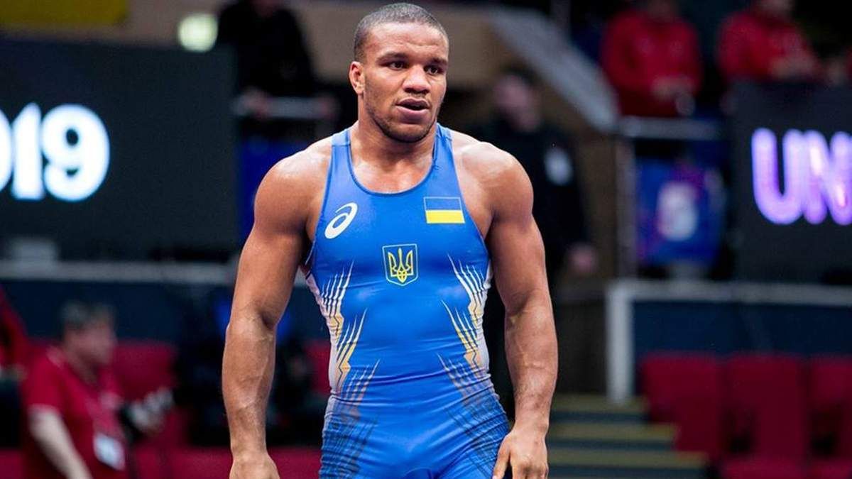 Навчений гірким досвідом, – Жан Беленюк розповів, чому не бере участі в бійках у Раді - Україна новини - 24 Канал Навчений гірким досвідом, – Жан Беленюк розповів, чому не бере участі в бійках у Раді - Україна новини - 24 Канал