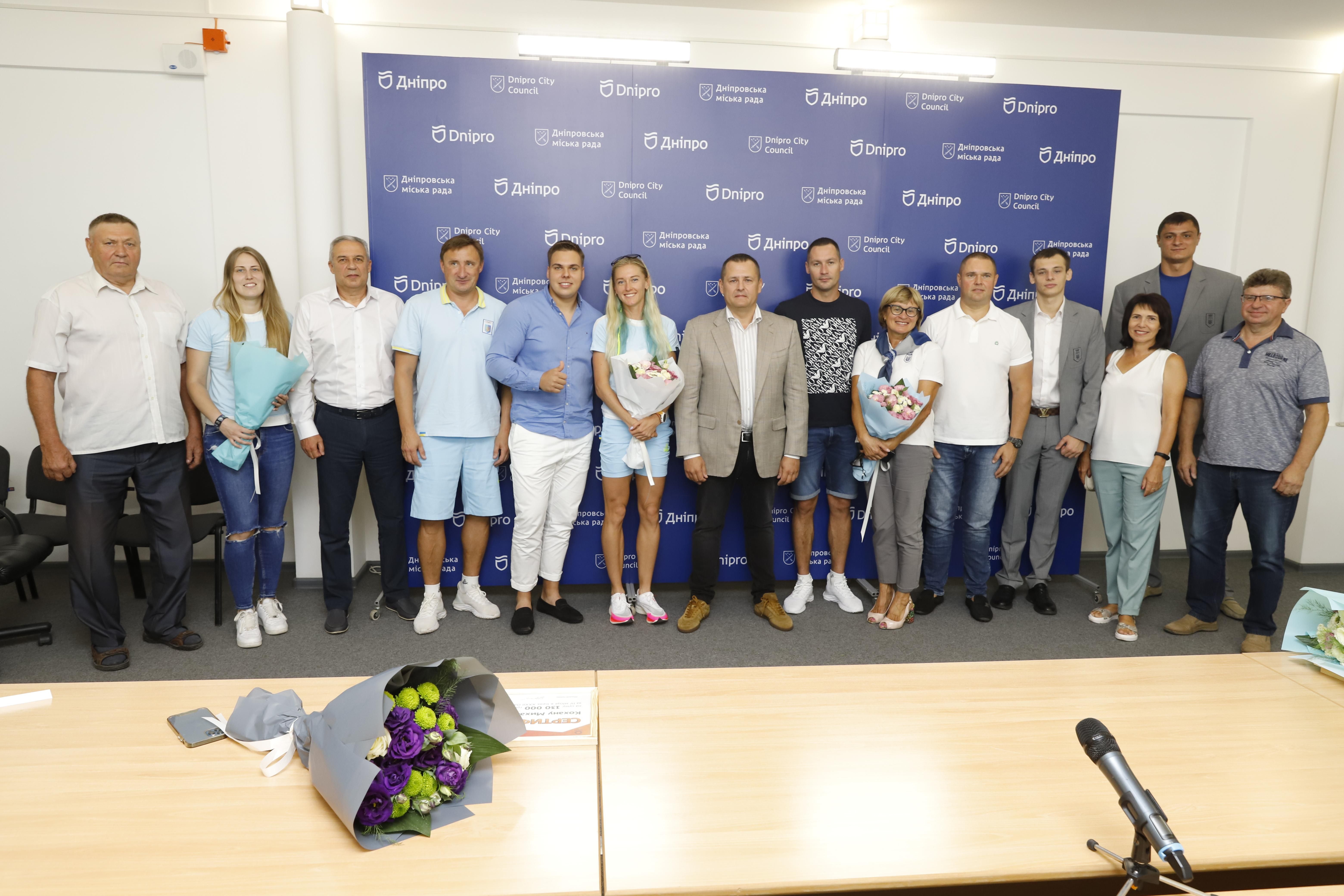 Дніпряни показали себе гідно: Борис Філатов привітав тренерів і олімпійських спортсменів міста - Новини Дніпра сьогодні - 24 Канал Дніпряни показали себе гідно: Борис Філатов привітав тренерів і олімпійських спортсменів міста - Новини Дніпра сьогодні - 24 Канал