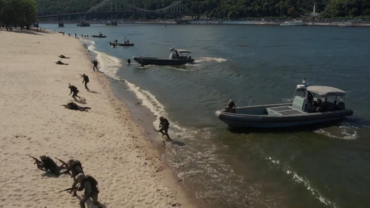 У Києві показали відео репетиції річкового параду до Дня незалежності - Новини Києва - Київ У Києві показали відео репетиції річкового параду до Дня незалежності - Новини Києва - Київ