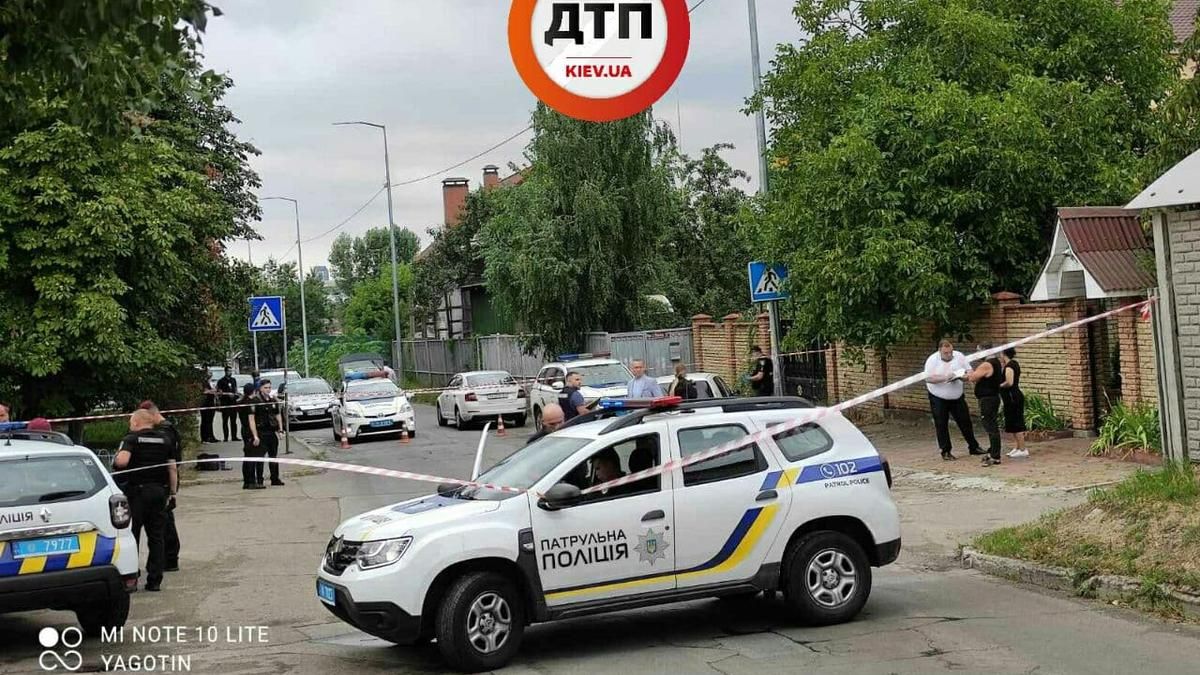 В Киеве неизвестные стреляли из автомата В Киеве неизвестные стреляли из автомата