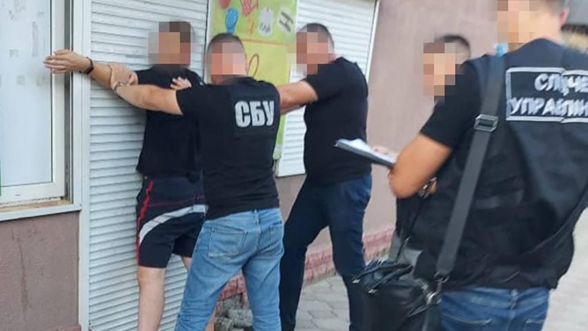 В Одессе брали "дань" с военных, воюющих на Донбассе В Одессе брали "дань" с военных, воюющих на Донбассе