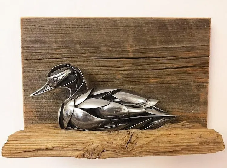 Качка, зроблена з ложок Качка, зроблена з ложок