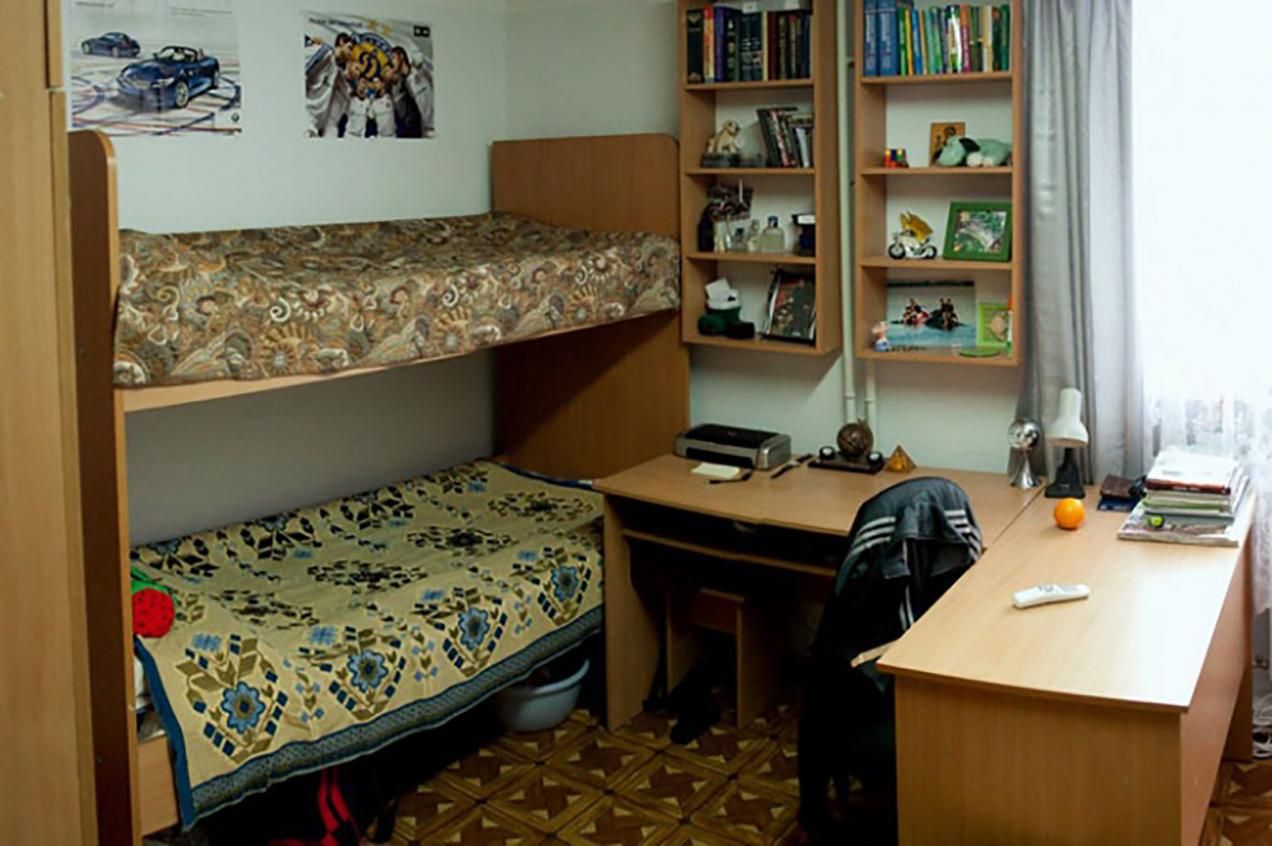 Нет мест в общежитиях: в ЛНУ Франко ищут, где поселить 500 студентов