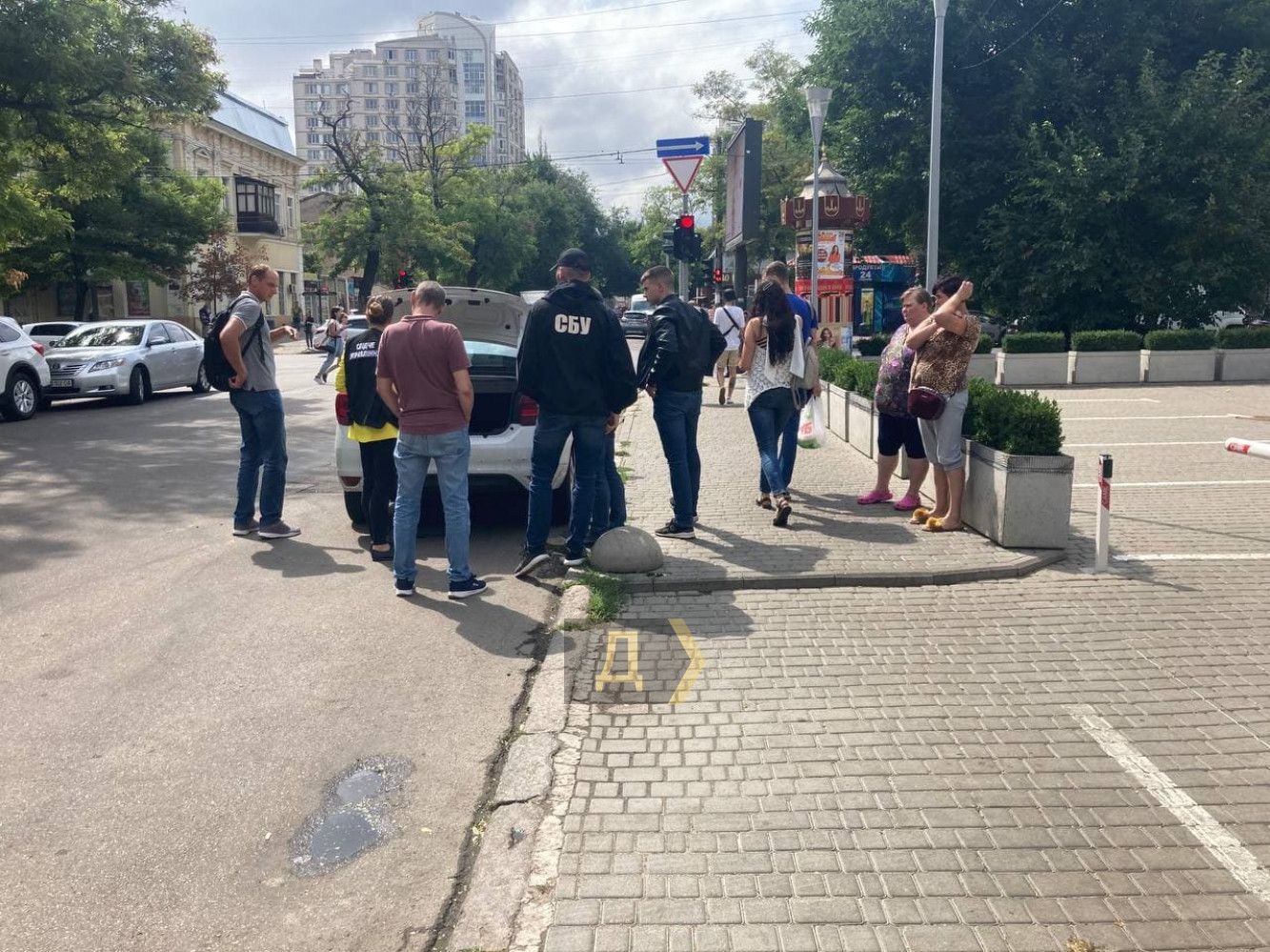 В Одессе СБУ обыскала таксиста Bolt
