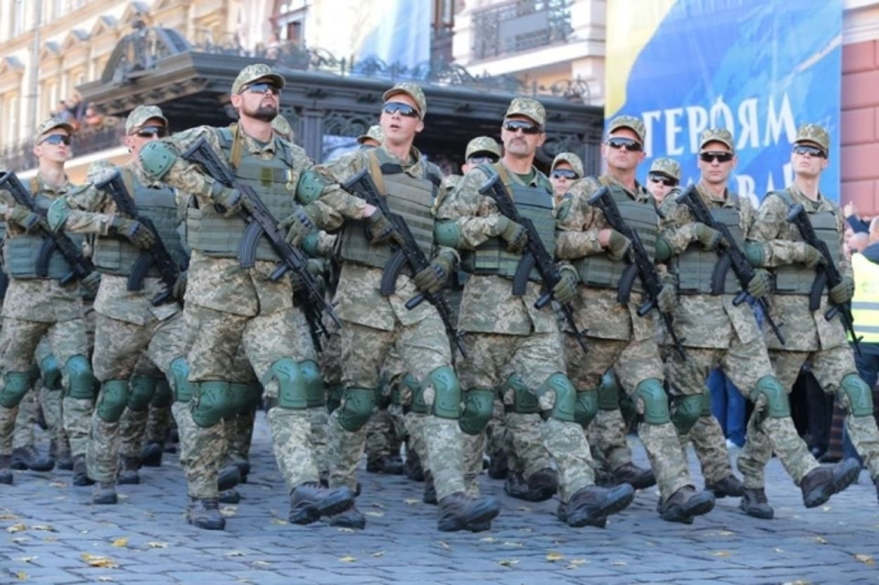 Грандіозне видовище: у Львові в марші до Дня прапора візьмуть участь майже 1000 військових - Новини Львова сьогодні - Львів Грандіозне видовище: у Львові в марші до Дня прапора візьмуть участь майже 1000 військових - Новини Львова сьогодні - Львів