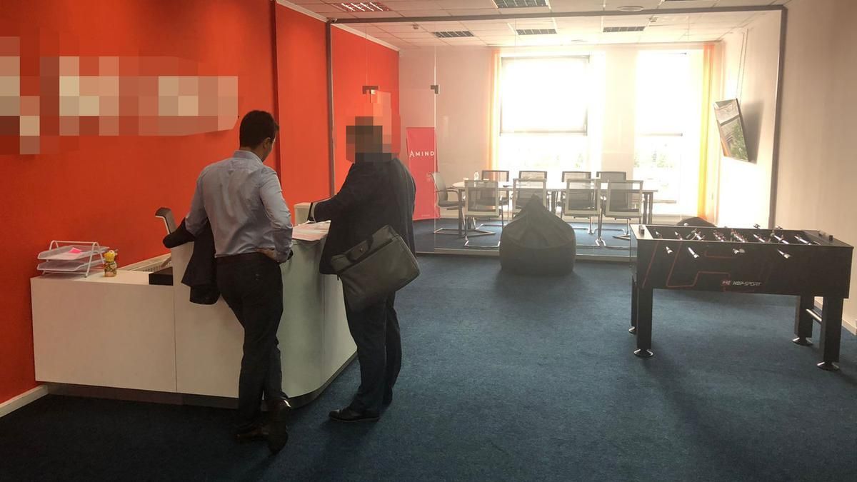 Хищение 33 миллионов: полиция обыскивает подрядчика КГГА Хищение 33 миллионов: полиция обыскивает подрядчика КГГА