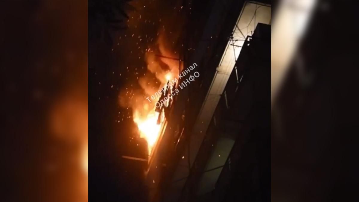 Сожгли квартиру и не отвечают: арендаторы исчезли после пожара в Одессе