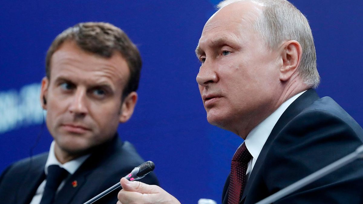 Обговорили Україну: Макрон і Путін поспілкувались телефоном - 24 Канал Обговорили Україну: Макрон і Путін поспілкувались телефоном - 24 Канал