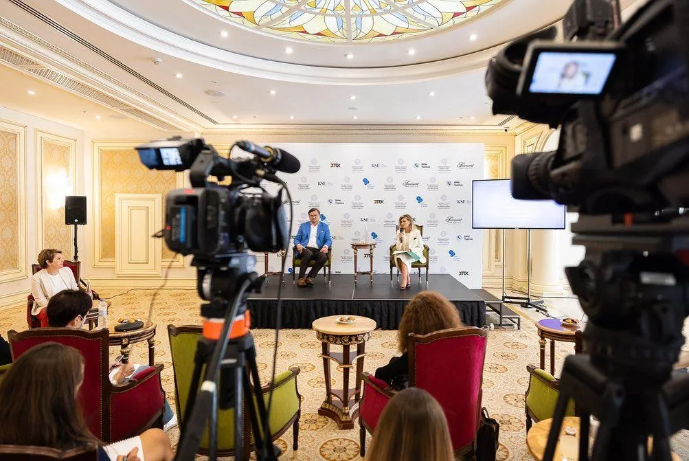 Олена Зеленська Олена Зеленська