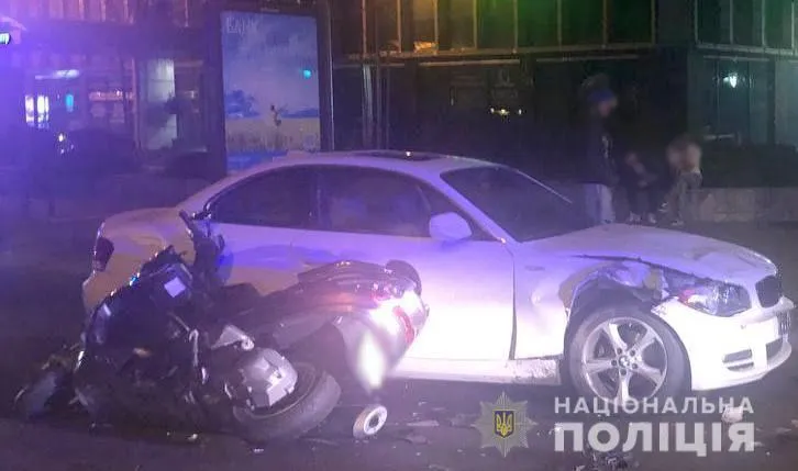 автомобіль збив скутер в Одесі