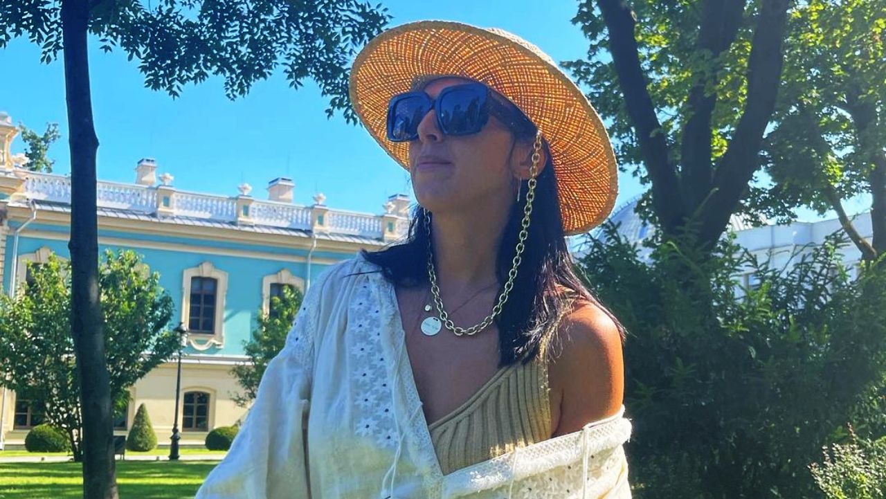 Джамала надела роскошное вышитое платье Виты Кин в центре Киева: фото