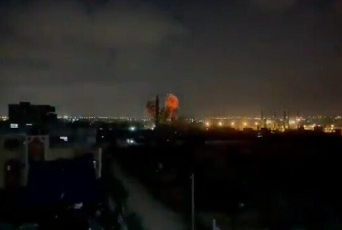 Ізраїль обстріляв Сектор Гази після заворушень на кордоні: відео обстрілів - новини Ізраїлю - 24 Канал Ізраїль обстріляв Сектор Гази після заворушень на кордоні: відео обстрілів - новини Ізраїлю - 24 Канал