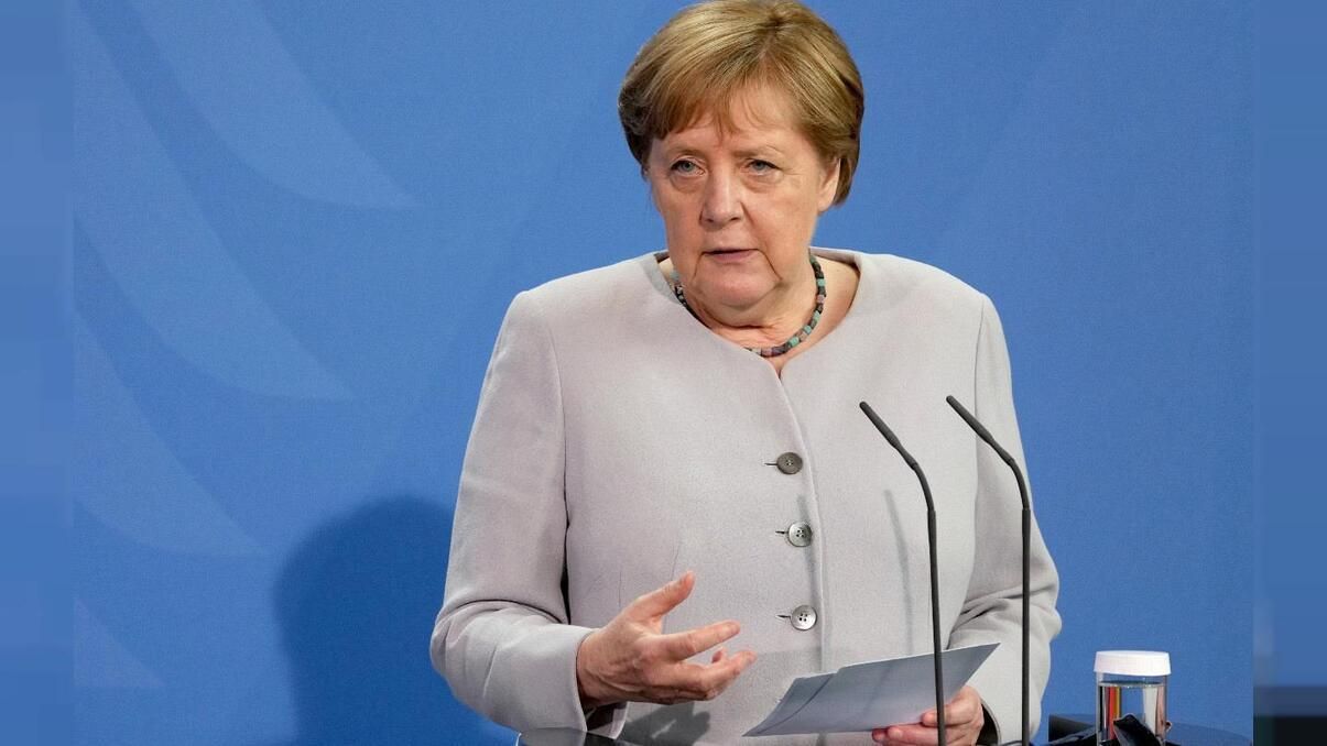 Россия является участником конфликта, – Меркель поддержала отказ Украины говорить с боевиками