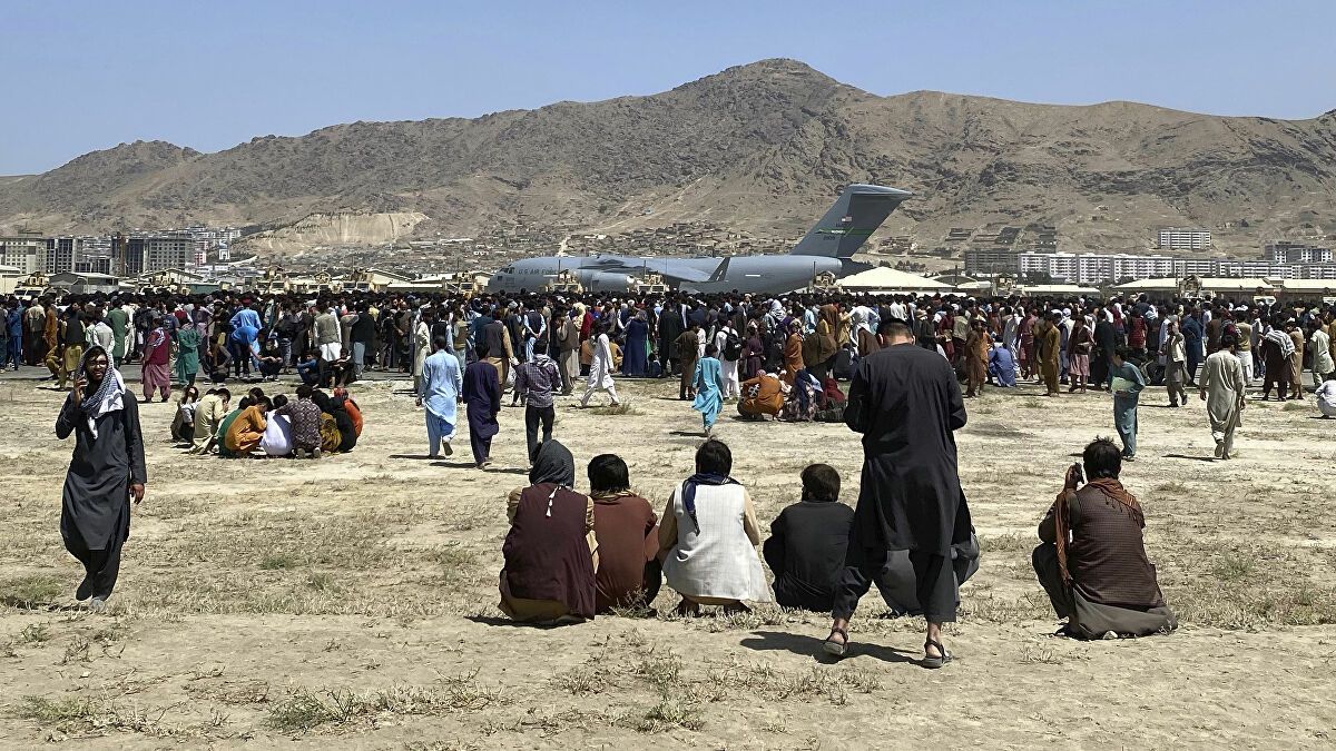 В аэропорту Кабула произошла стрельба: в бой вступили военные США и Германии