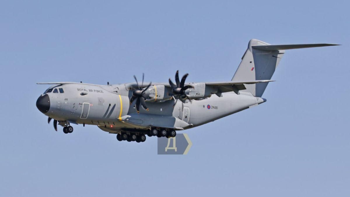 В Одесу прилетіли важкі військові літаки Великої Британії та США - Новини Одеси сьогодні - 24 Канал В Одесу прилетіли важкі військові літаки Великої Британії та США - Новини Одеси сьогодні - 24 Канал