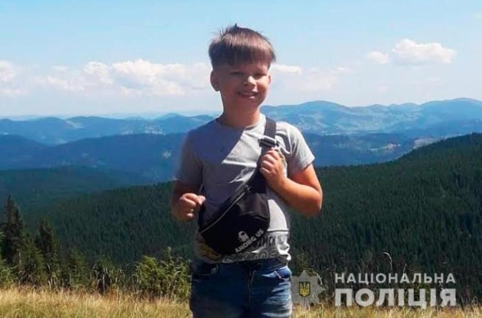 Вышел из дома и исчез: на Буковине искали 8-летнего мальчика